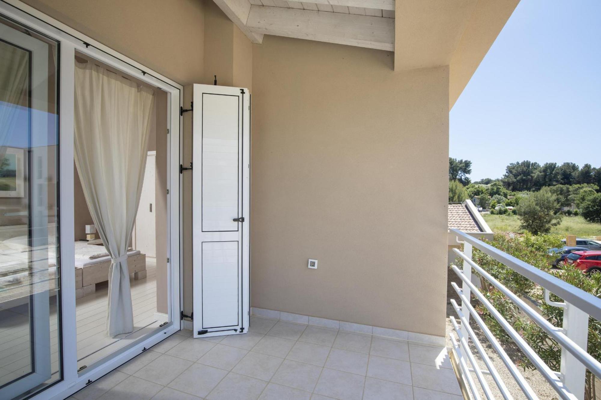 Villa Bella - Beautiful And Modern House With Pool, Souna, Jacuzzi & Playground, Liznjan - Istra Ngoại thất bức ảnh